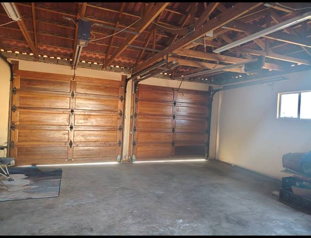 3 BEDROOM HOUSE FOR SALE IN TLHABANE WEST